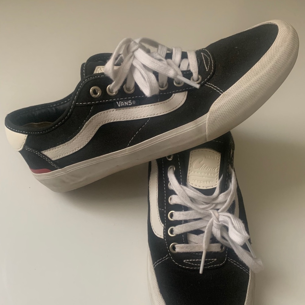 Men’s VANS SHOES (size10)